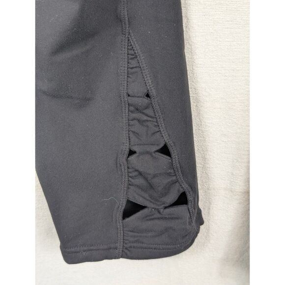 Athleta Power X's and O's Capri Leggings Black Women's Size Medium - Picture 6 of 13